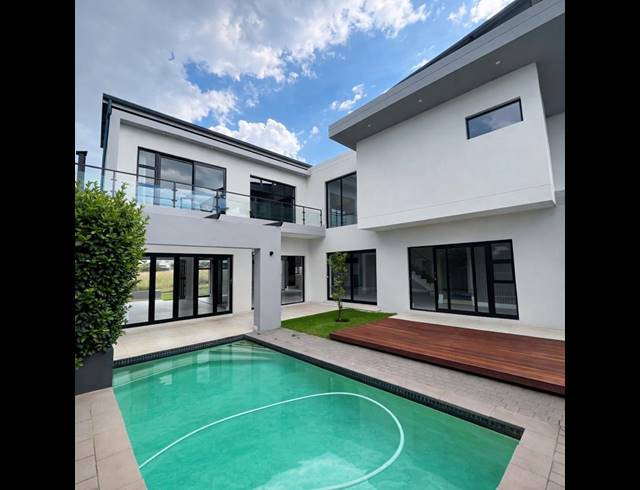 5 BEDROOM HOUSE FOR SALE IN MIDSTREAM RIDGE